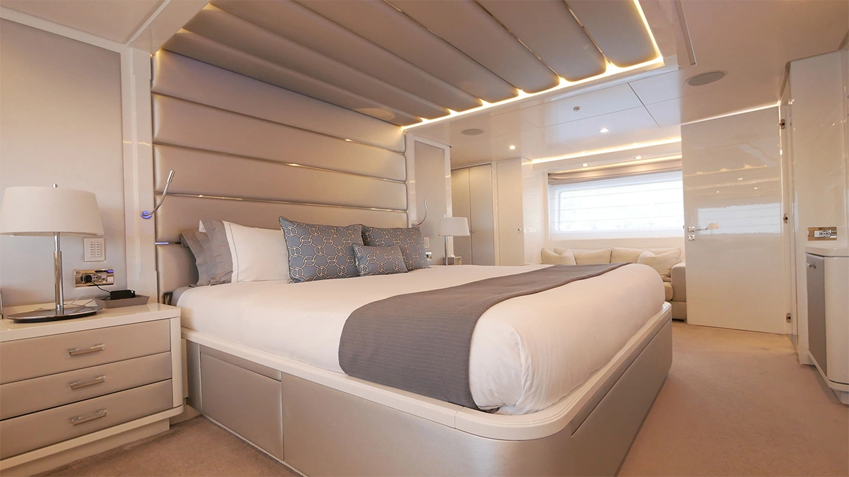 121' Sanlorenzo yacht charter by YCM