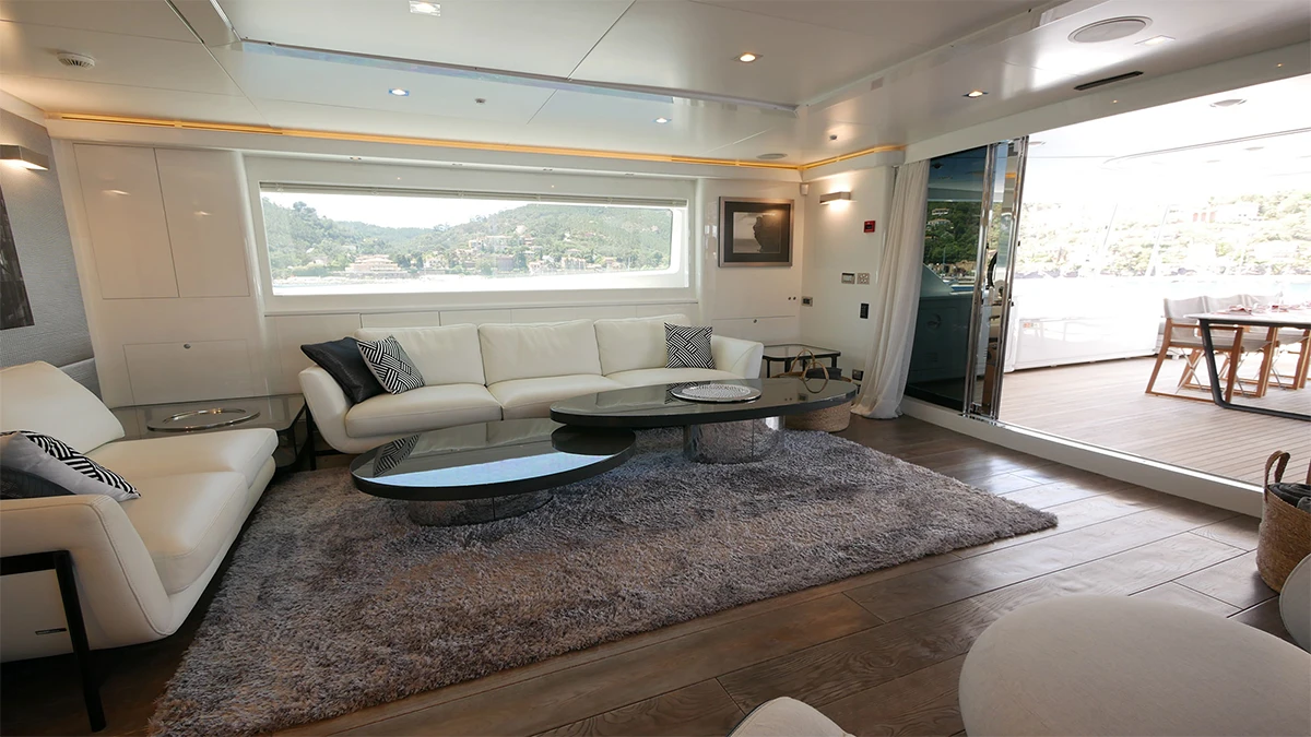 121' Sanlorenzo yacht charter by yacht charters of miami