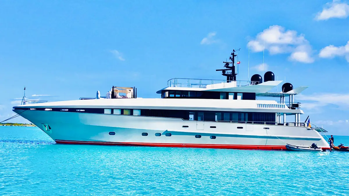 Superyacht Charter in Bahamas