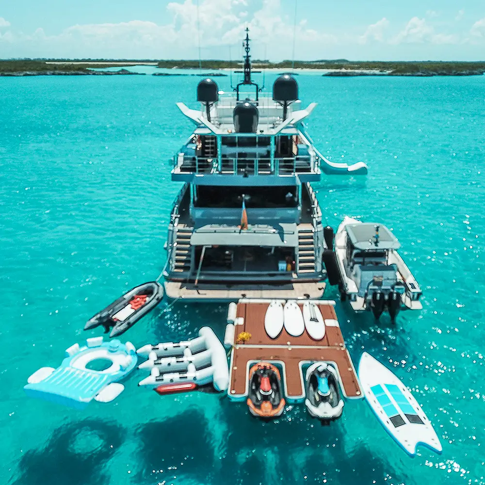 130 OceanFast Bahams Yacht Charter 1000x1000 1