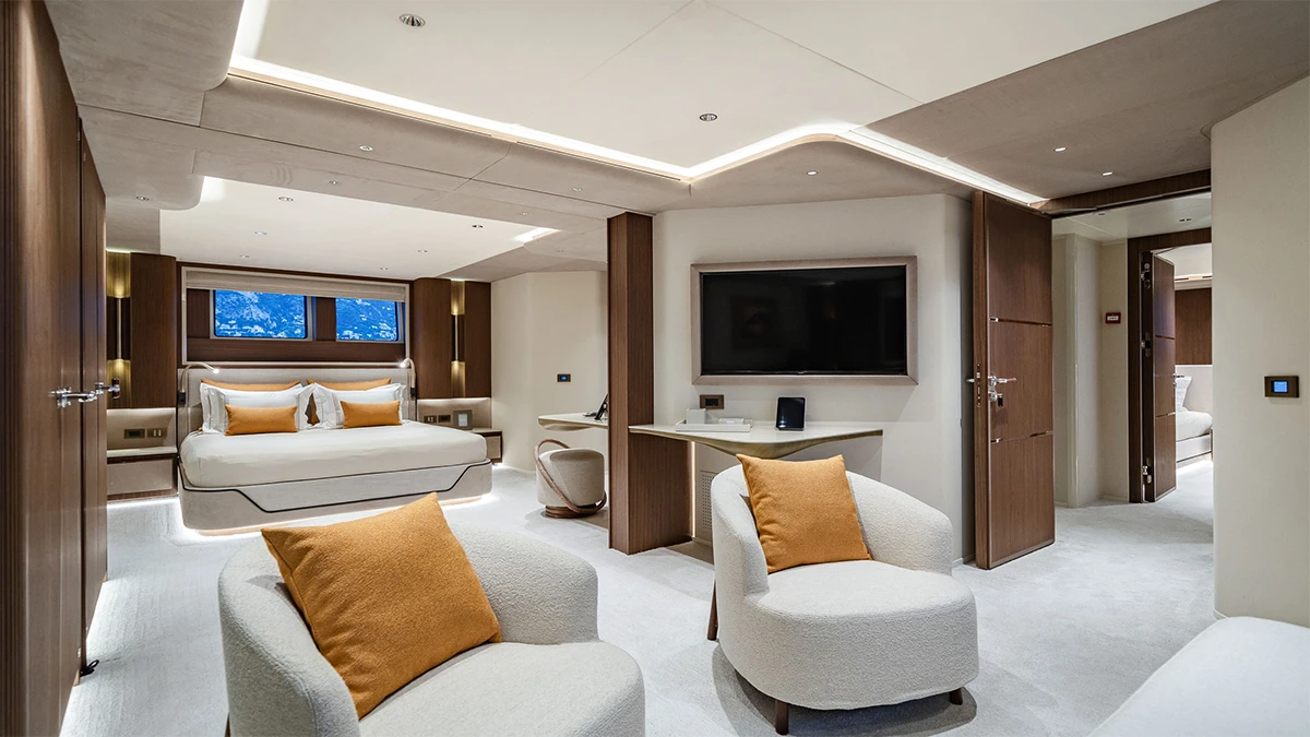 154' Mengi Yay yacht charter