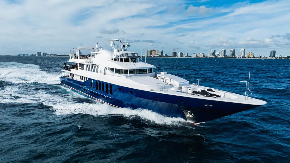 165'-50m-Oceanfast-Yacht-1