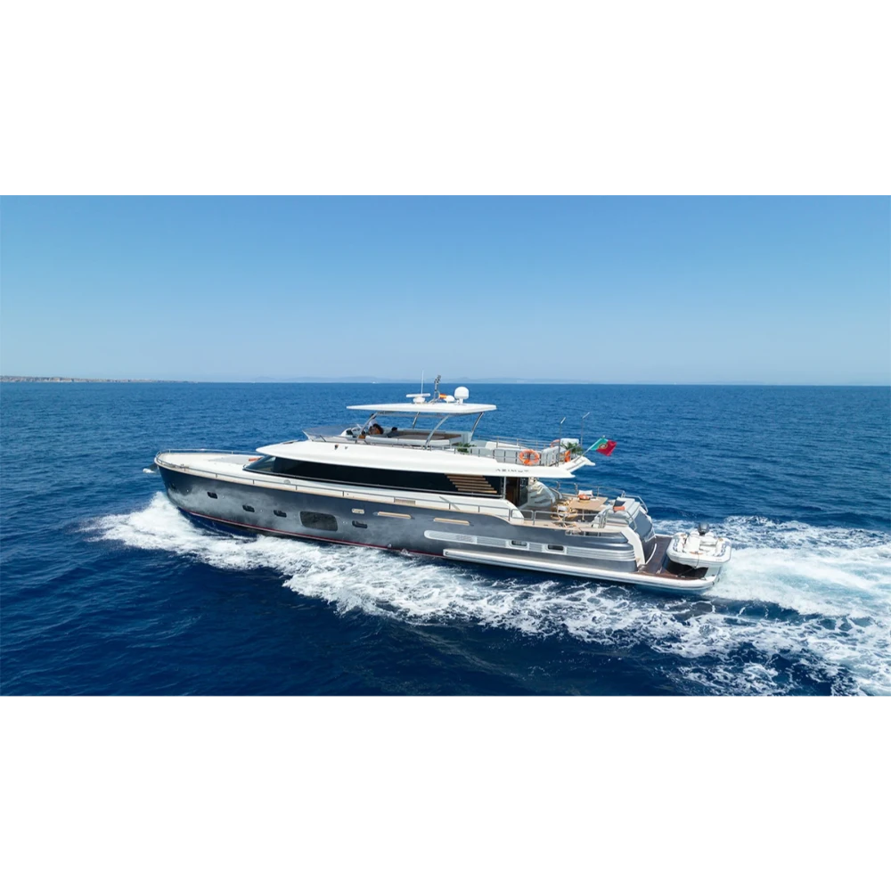 80 azimut italy charter