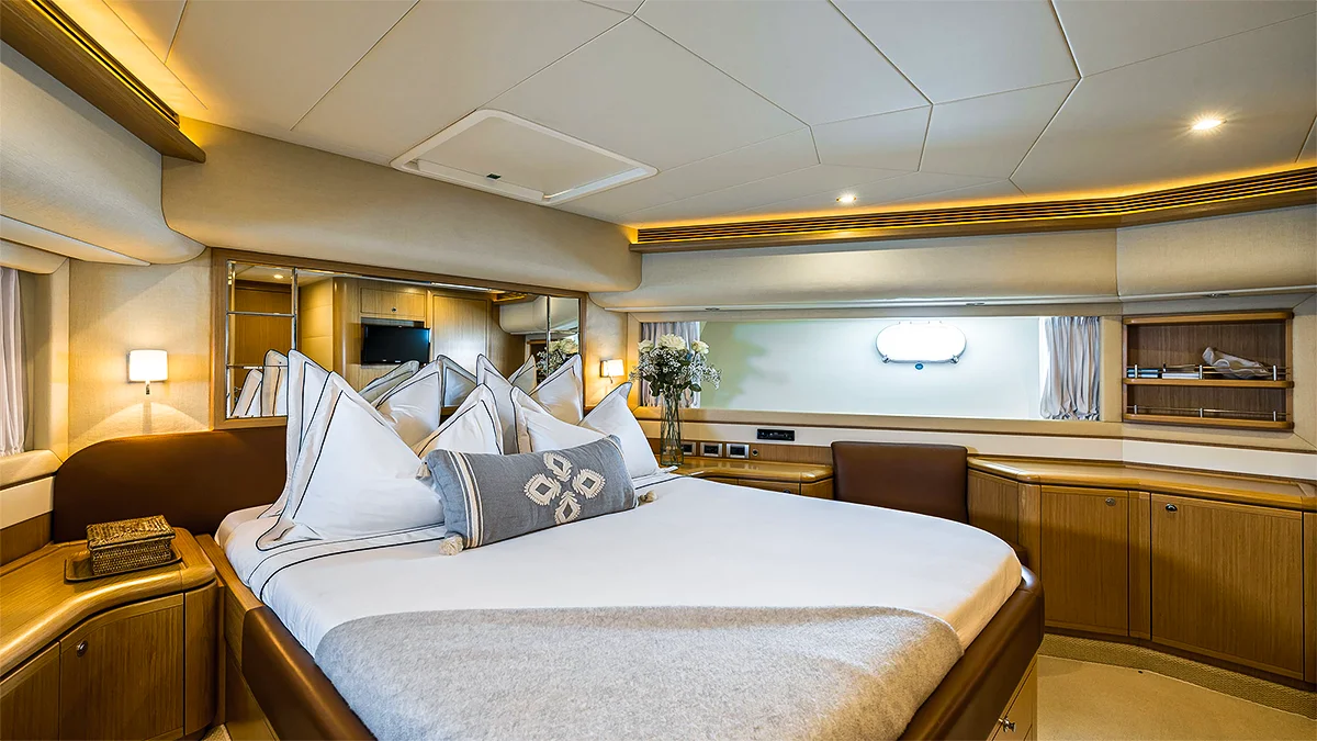 82' Ferretti Yacht Charter