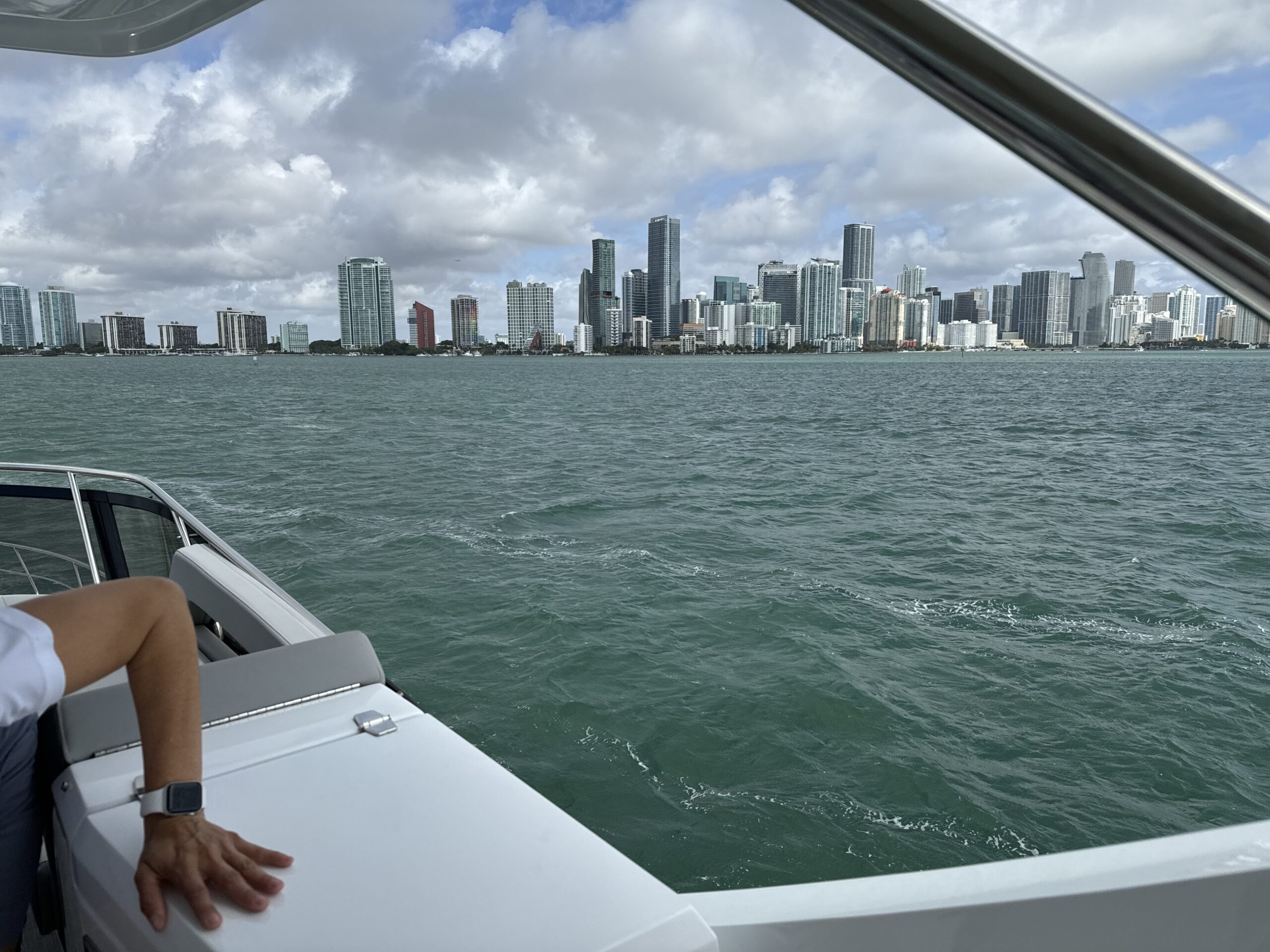 Miami Yacht Charter to the Bahamas 